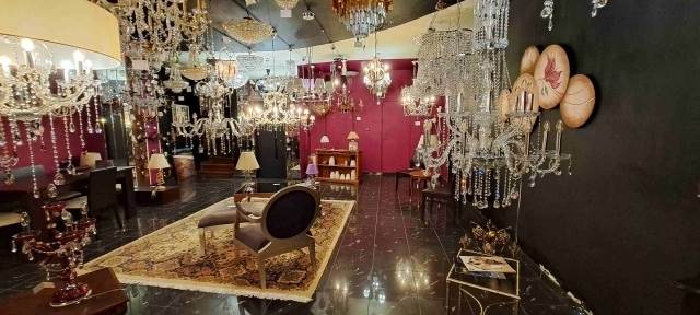 (For Rent) Commercial Retail Shop || Athens South/Agios Dimitrios - 450 Sq.m, 4.000€ 