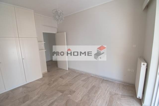 (Προς Πώληση) Κατοικία Οροφοδιαμέρισμα || Αθήνα Κέντρο/Βύρωνας - 70 τ.μ, 2 Υ/Δ, 145.000€ 